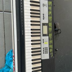 Casio LK-135 Keyboard
