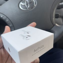 AirPods 4th Gen 