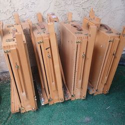 7 Easels