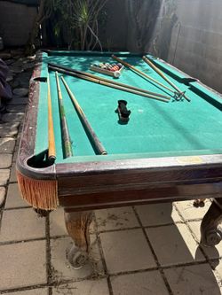 2.0 Pool Table, 2 Pool Cues, Balls, Chalk, Rack & Cover