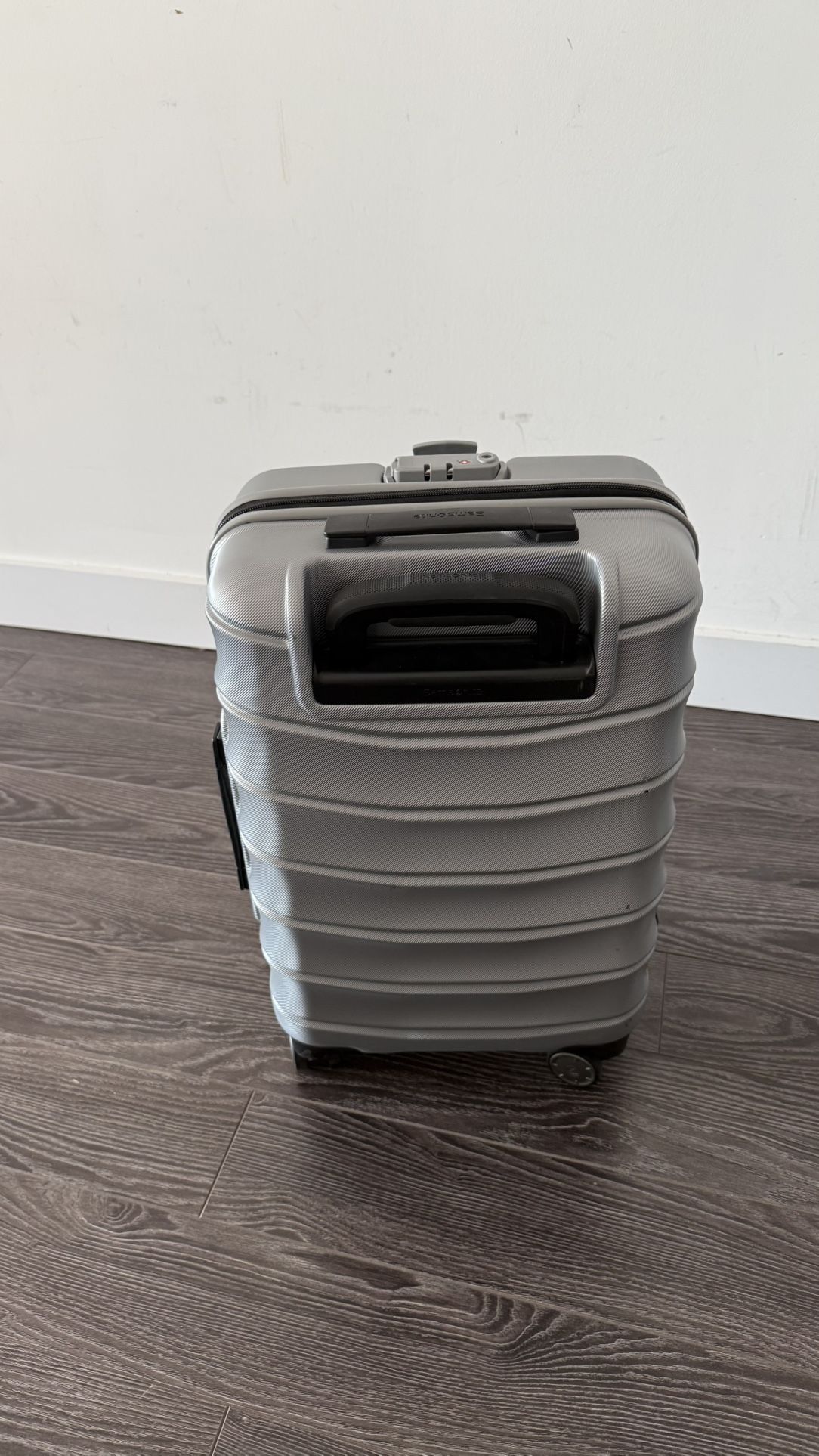 Samsonite Carry On Luggage