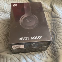 Beat Solo 3 New In Box 