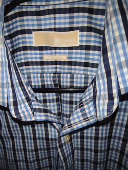$20 EUC MICHAEL KORS SHIRT SIZE 32/33