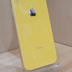 I Phone XR 64GB Yellow Factory Unlocked Used Like New 