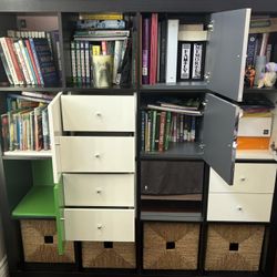 Book Shelf With Additional Drawers And Cabinets 