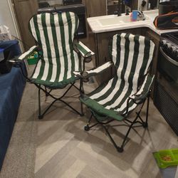 2 Camp Chairs