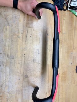 Trek GR PRO ISOCORE 40cm width bar
