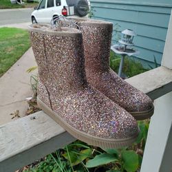 Gold Glitter Fur-lined Girls Boots , Size 4