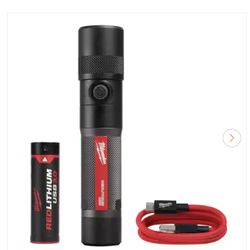 MILWAUKEE 1100 LUMENS FLASHLIGHT