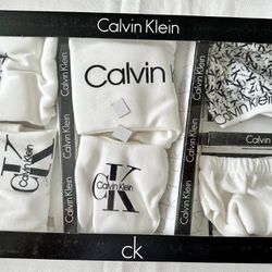 Calvin Klein Newborn Baby Set