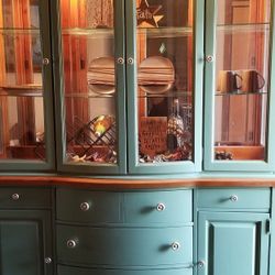 Large Broyhill Hutch