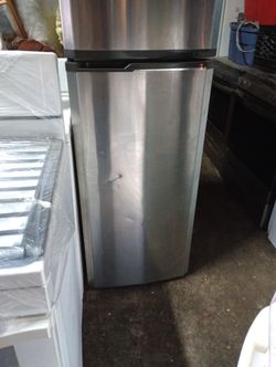Stainless Steel 24-in Refrigerator