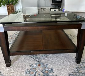 Set of 3 coffee table and 2 sides tables