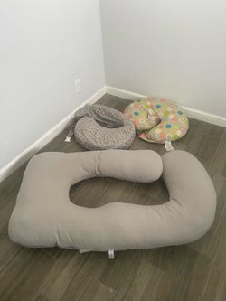 Pregnancy pillow