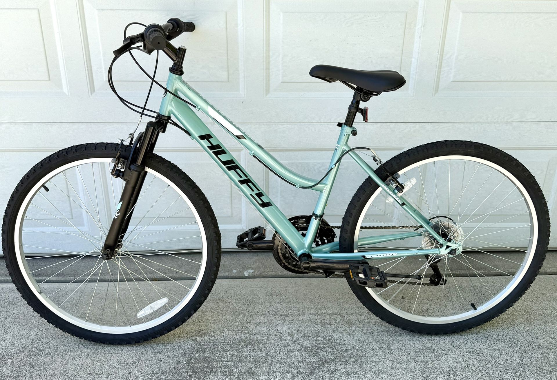 Huffy Rock Huffy 18 Speed Mountain Bike Like New Huffy Rock Creek