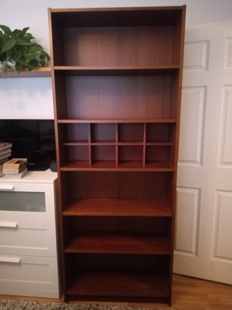 Ikea Billy Bookshelf With Removable Cubby Shelf