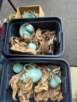 Noritake Turquoise Ceramic Dinnerware Set with Pitcher