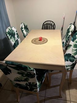 Dinning table with chairs