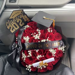 Graduation Bouquets 🎓💸