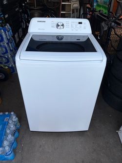 Almost new Samsung set HE large capacity Washer and gas Dryer