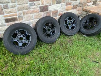 Chevy Silverado 16s stock wheels