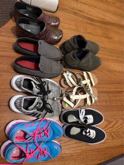 Mixed Lot of 7 Pairs of Shoes
