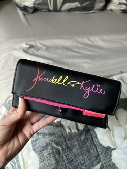 Brush Holder