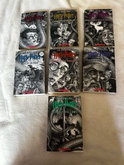 Harry Potter Complete Series Box Set by J.K. Rowling, Scholastic, 7 Books, Illu…