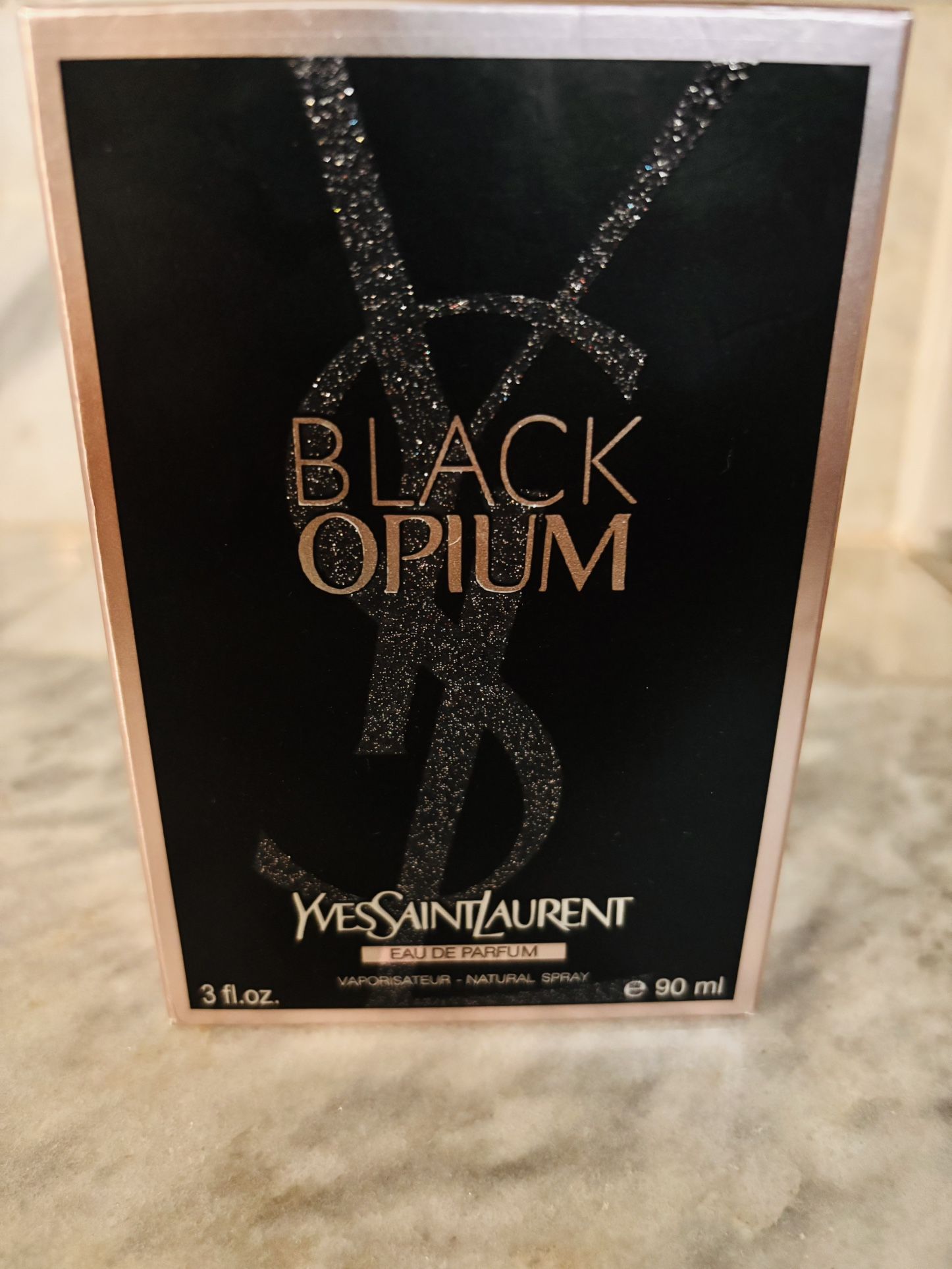 Black Opium Negotiable 