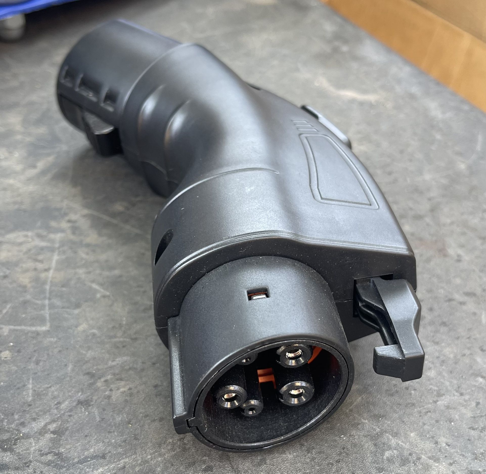 Tesla to j1772 Charging Adaptor