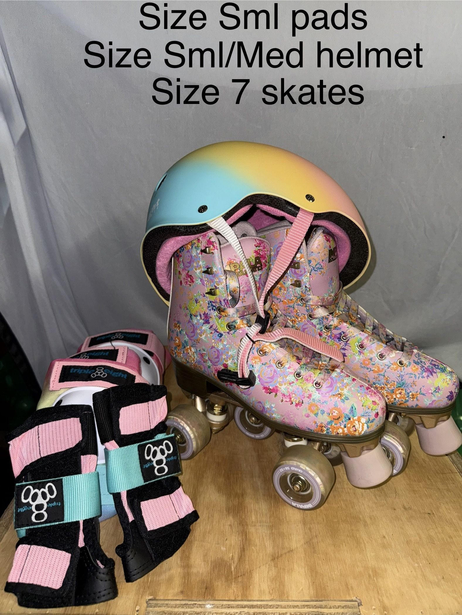 Roller Skate Set