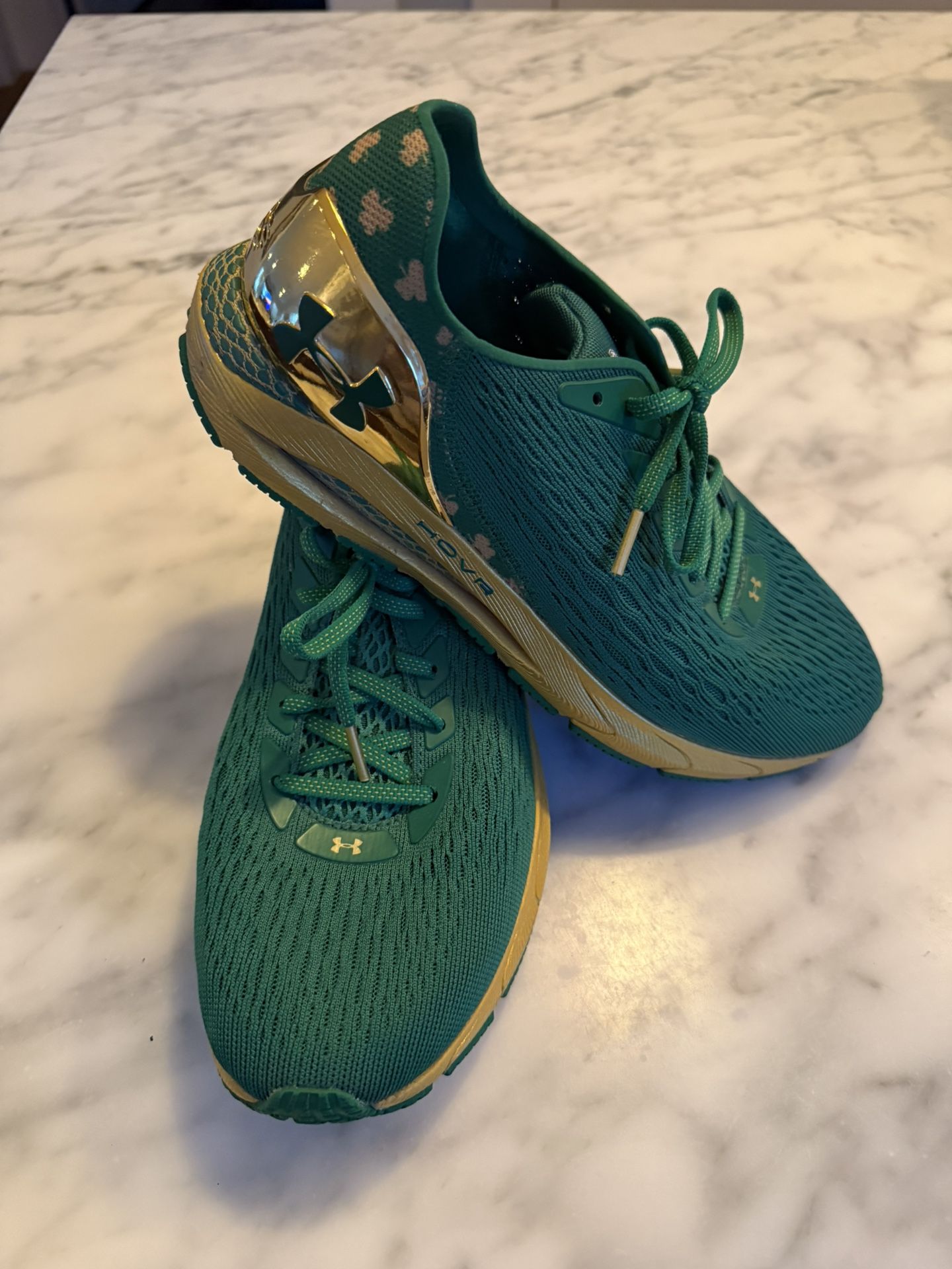 Notre Dame Under Armour Shoes Women’s Size 9 (run Large) Like NEW