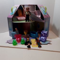 BRATZ MINIATURE DOLLS AND DOLL HOUSE AND ACCESSORIES