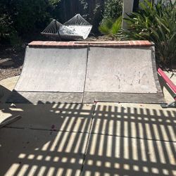Two Quarter Pipes Skateboard 