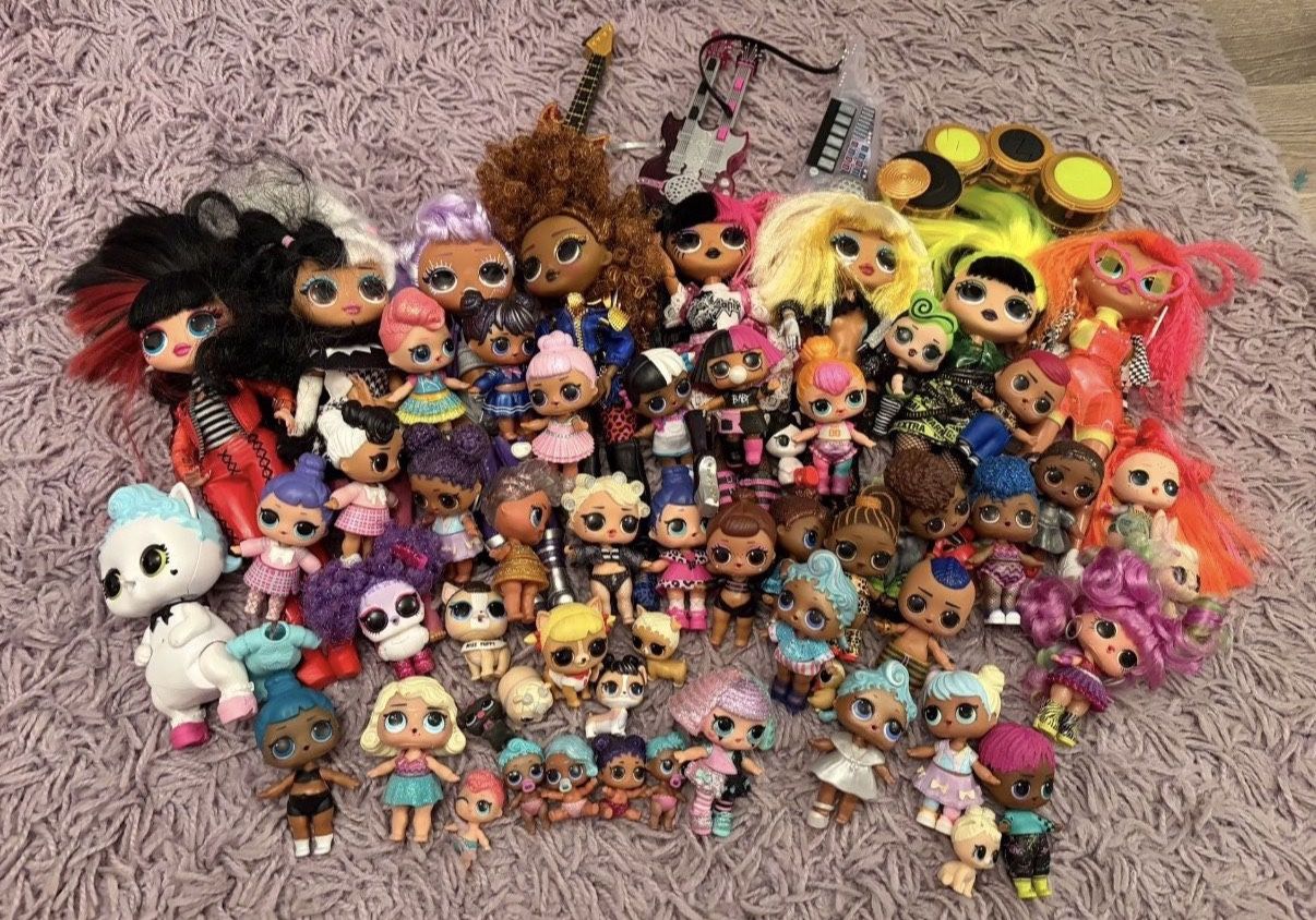 LOL Dolls And Pets And OMG Dolls