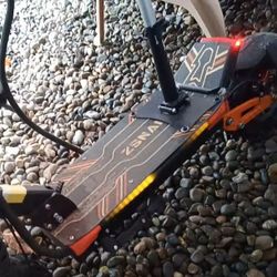 TopRiding ZSNAKE Z37 — Fastest 52MPH All-Terrain Electric Scooter Under $1300
Dual Motors • 60+ Mile Range • 11″ Fat Tires • Hydraulic Brakes
$1,799.0