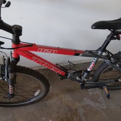 820 Trek Mountain Bike