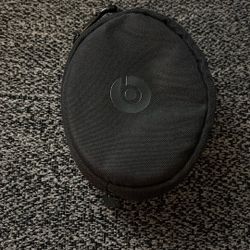 Beats Headphone Case 