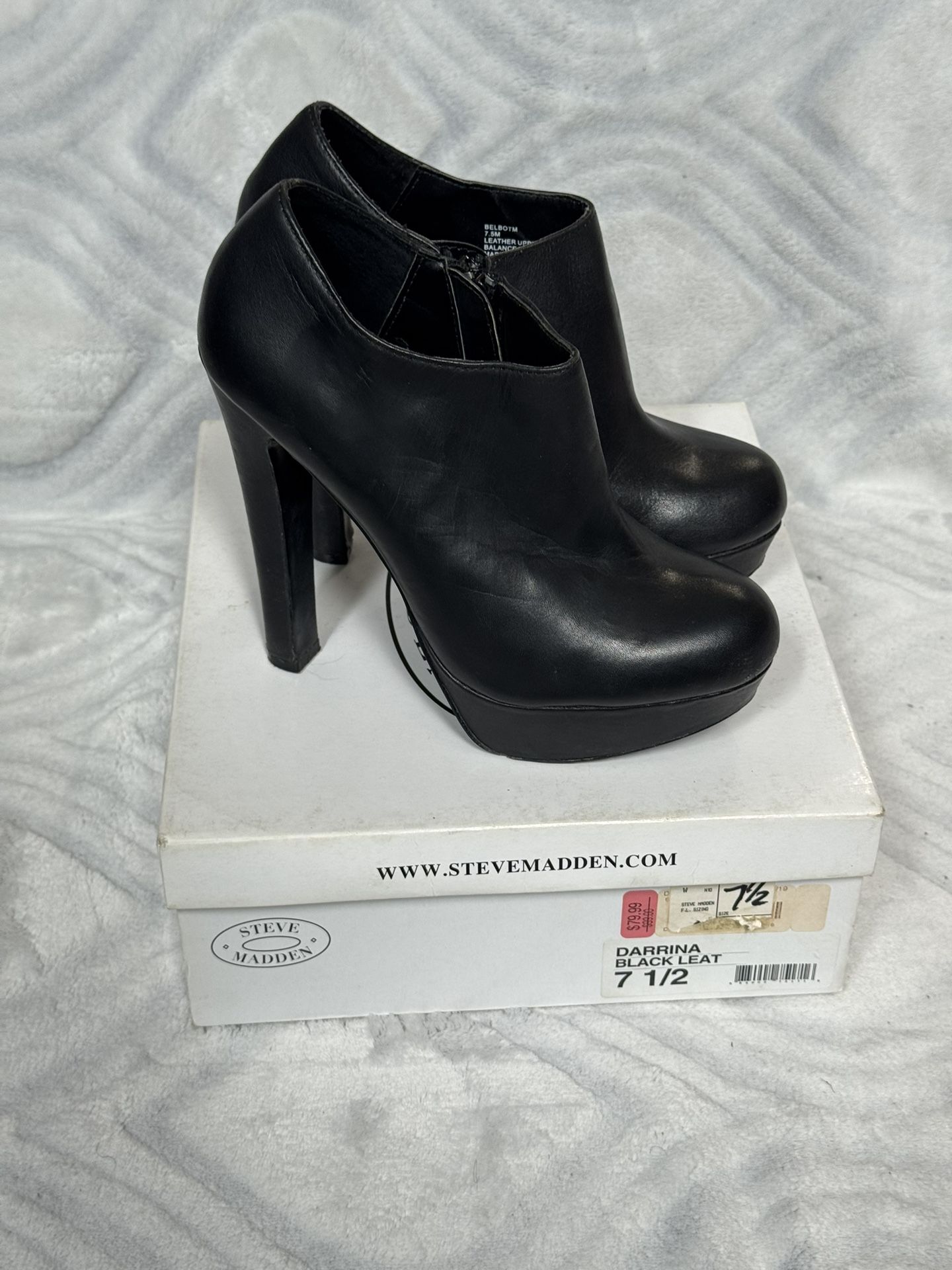 Steve Madden Darrina Black Leather Heeled Booties