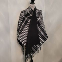 Shawl Wrap ANNE KLEIN