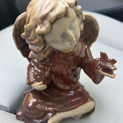 Fontanini kneeling angel figurine Clay 6 Inches 