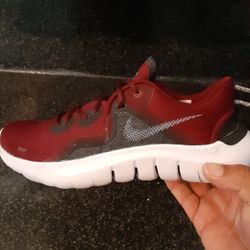 Nike mens 11.5 Great Condition 