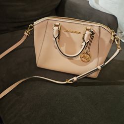 Michael KORS BAG Purse Basically New