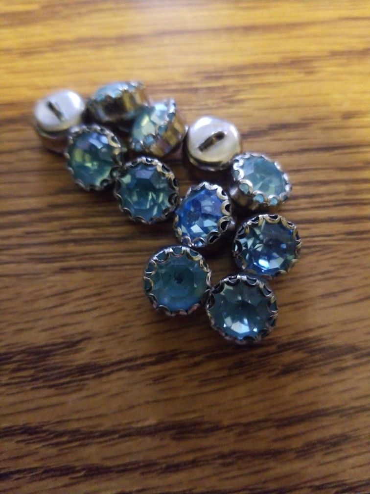 Buttons