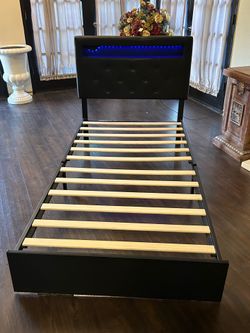 Twin size bed