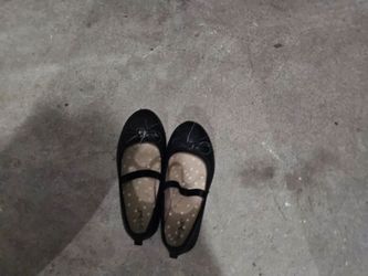 Shoe