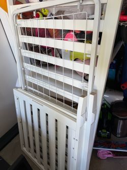 Free baby crib and mattress