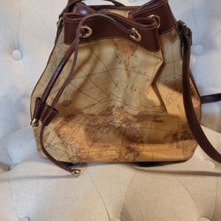 Ladies Leather Handbag