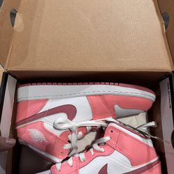 Jordan 1 Mid GS