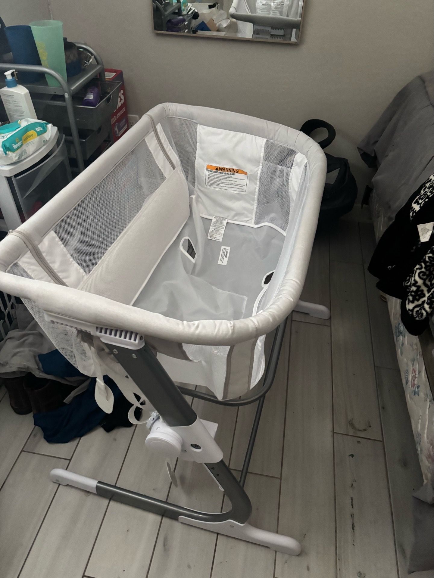 Bassinet bed without mattress